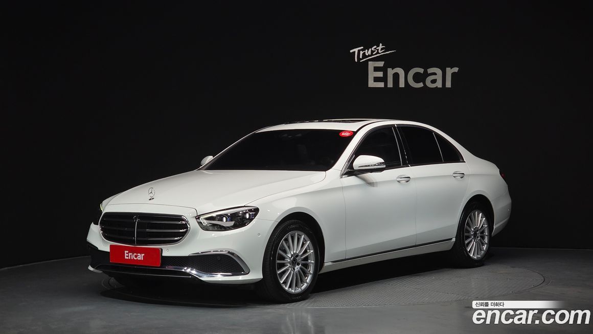 Mercedes-Benz E-Class E220d 4MATIC Exclusive, 2022