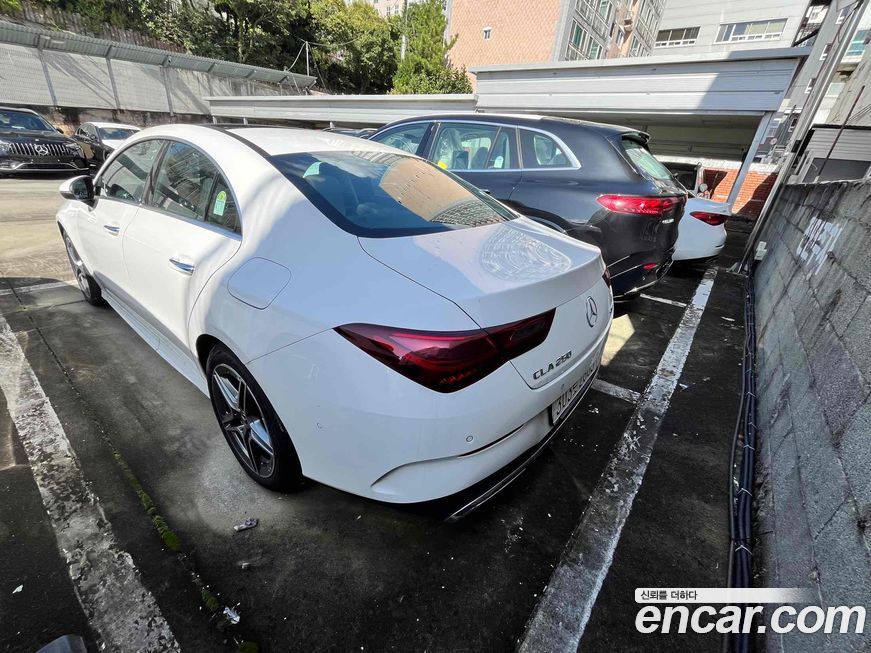 Mercedes-Benz CLA-Class CLA250 4MATIC, 2025