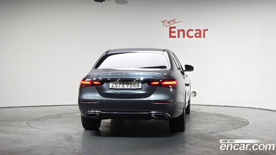 Mercedes-Benz E-Class E350 4MATIC Exclusive, 2023