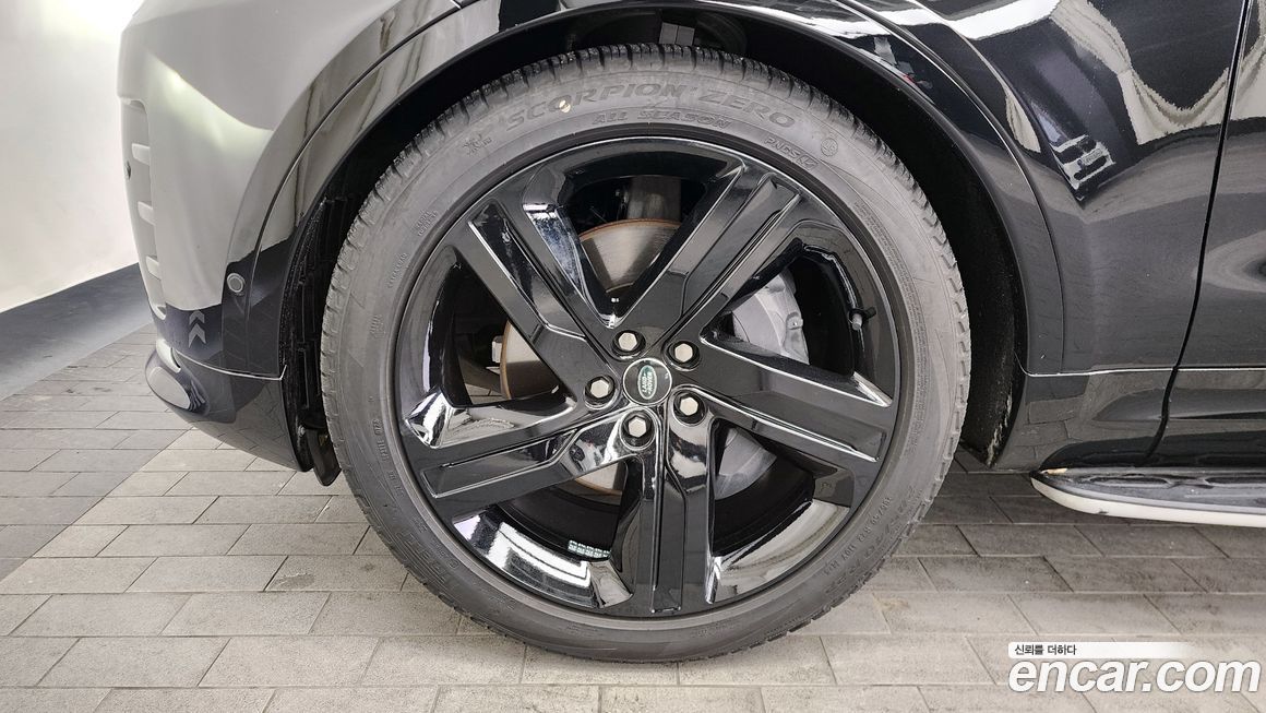 Land Rover Discovery P360 Dynamic HSE, 2024