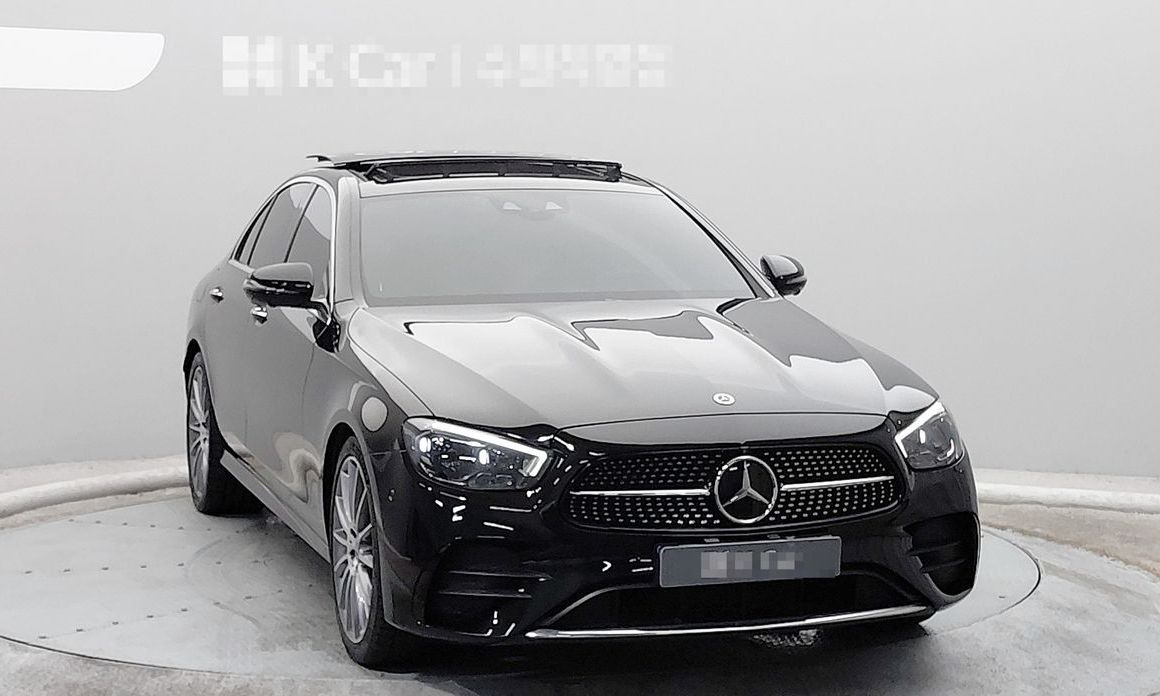 Mercedes-Benz E-Class E350 4MATIC AMG Line, 2022