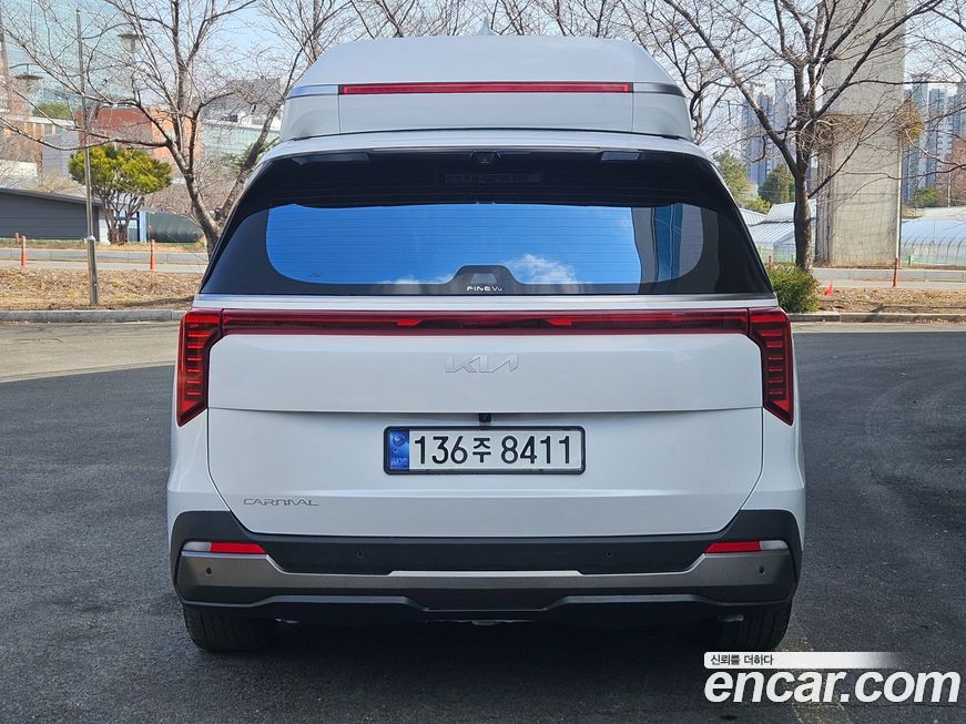 Kia Carnival 9-Seater Hi Limousine, 2024
