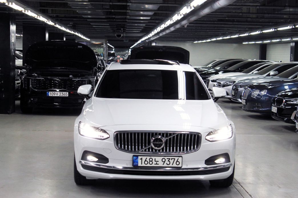 Volvo S90 B6 AWD Inscription, 2022