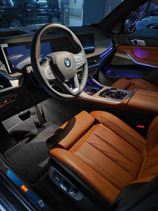 BMW X7 xDrive 40i Design Pure Excellence 7-Seater, 2026