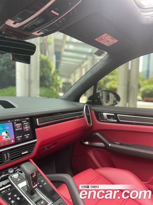 Porsche Cayenne 4.0 Turbo, 2021