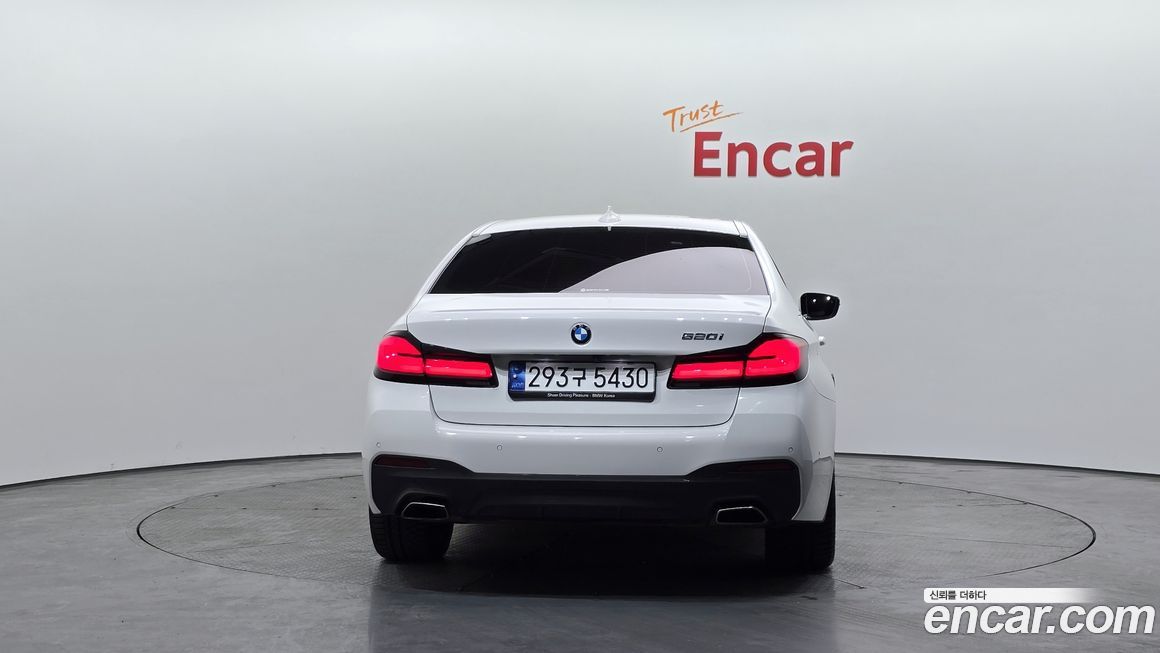 BMW 5-Series 520i M Sport, 2023