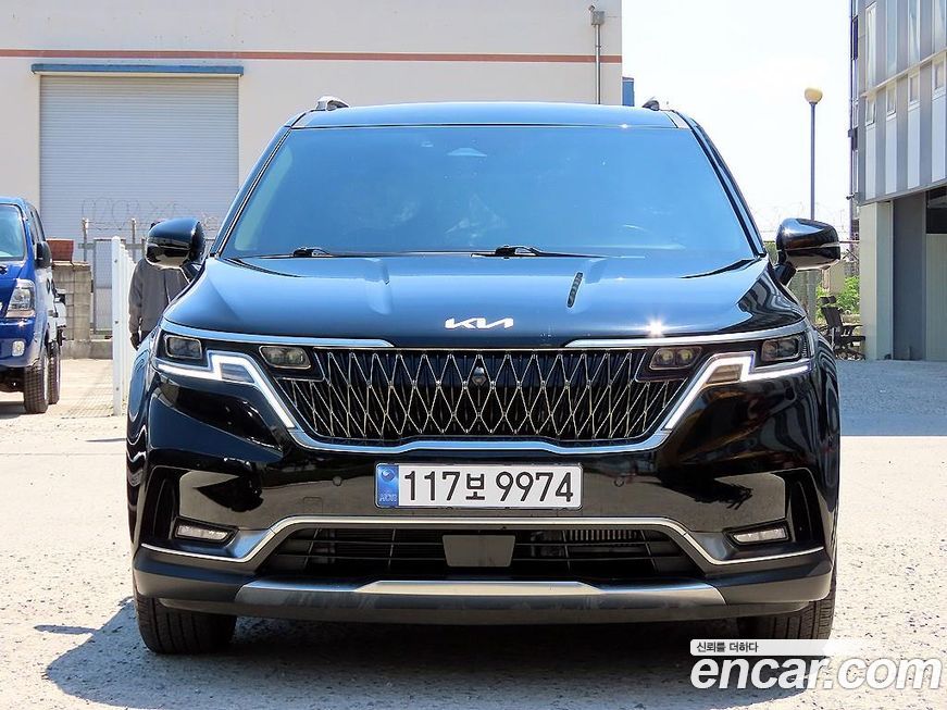 Kia Carnival 9-Seater Signature, 2023