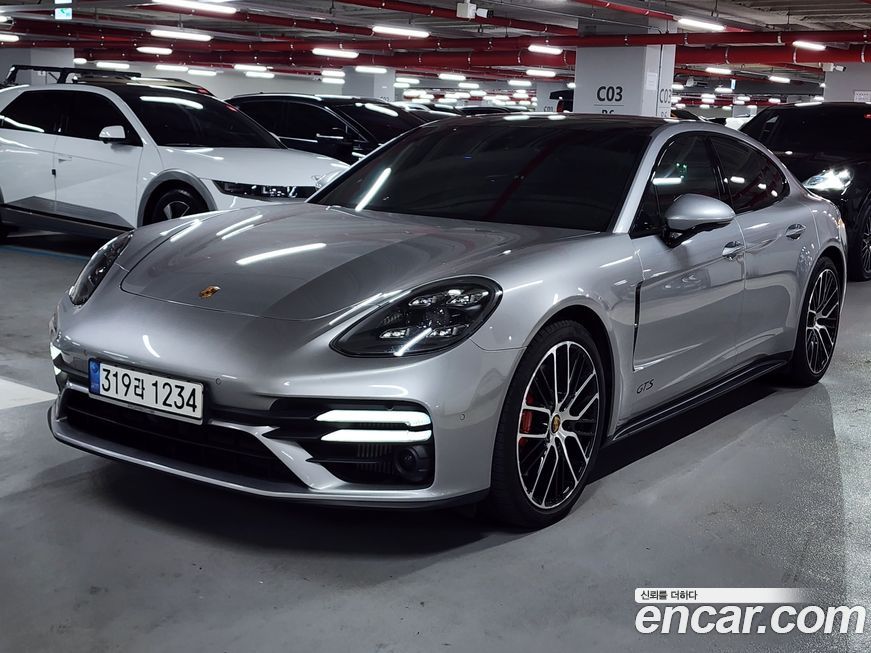 Porsche Panamera 4.0 GTS, 2021