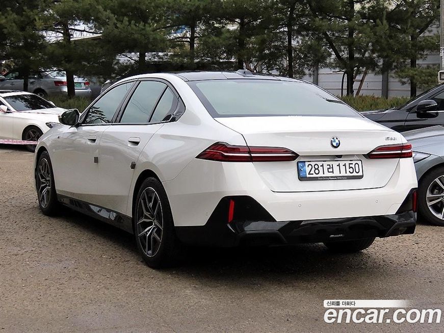 BMW 5-Series 520i M Sport, 2024