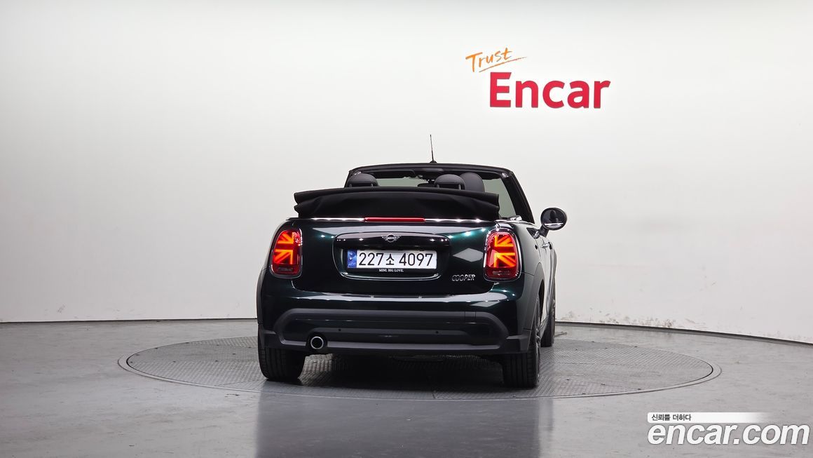 Mini Cooper Convertible Classic, 2024