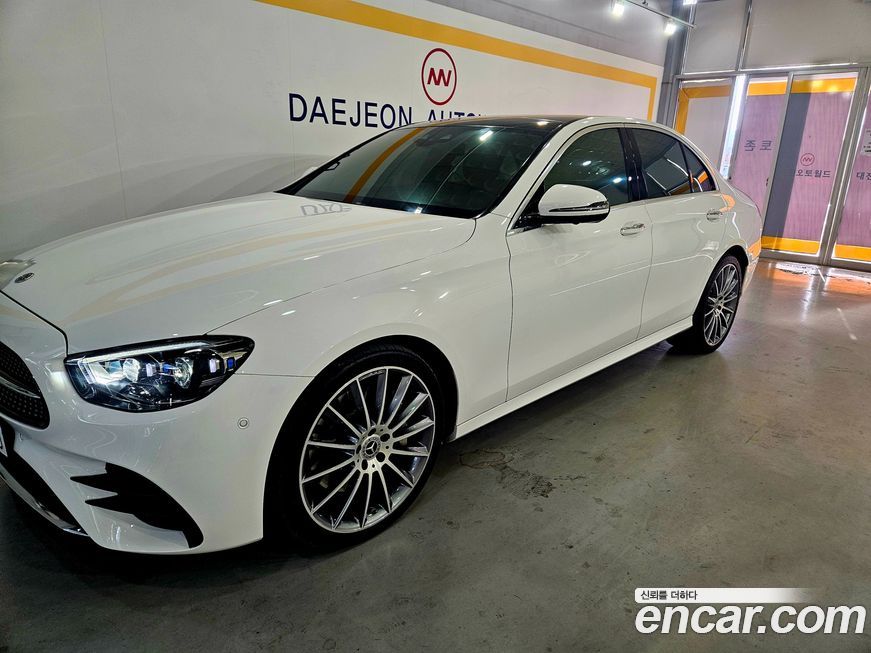 Mercedes-Benz E-Class E350 4MATIC AMG Line, 2022