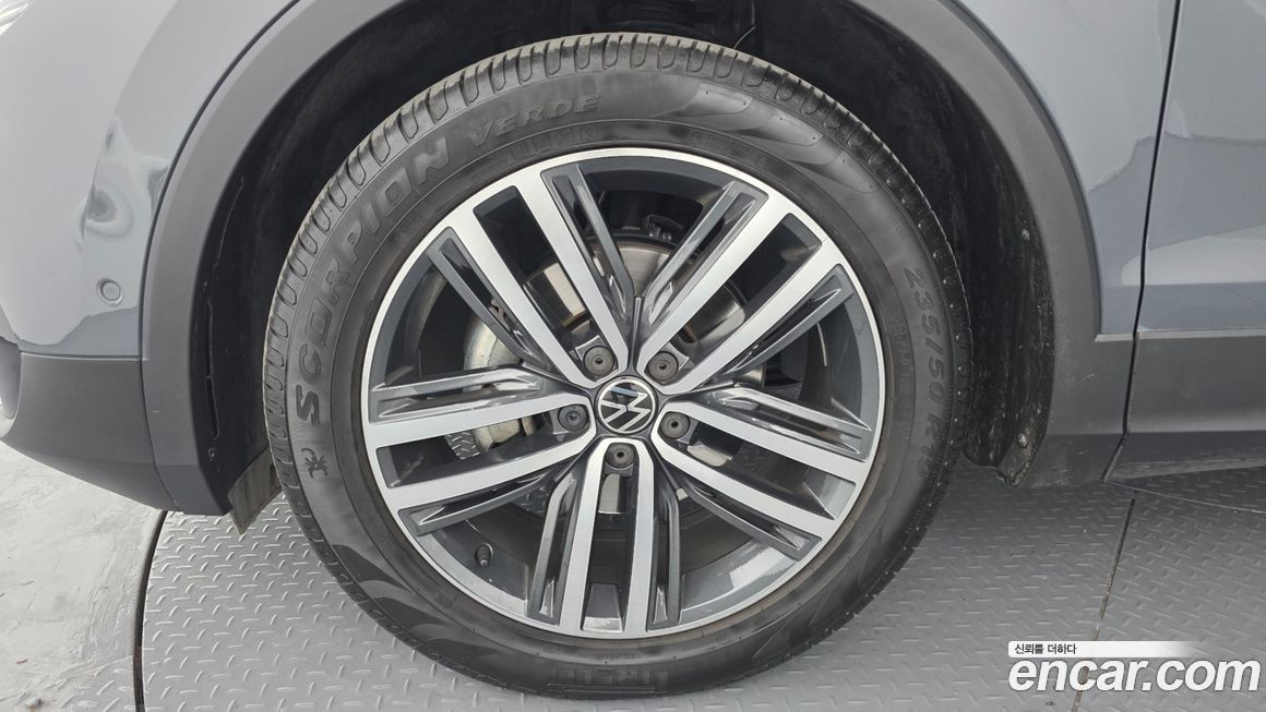 Volkswagen Tiguan 2.0 TDI Prestige, 2024