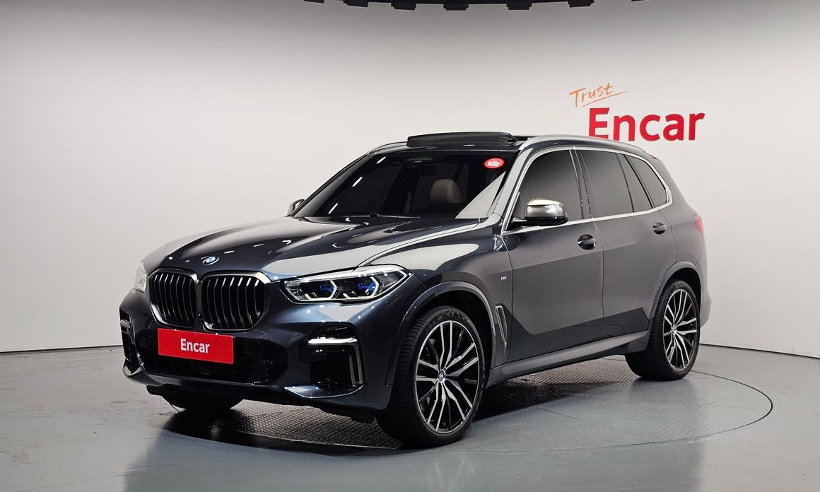 BMW X5 M50i, 2022