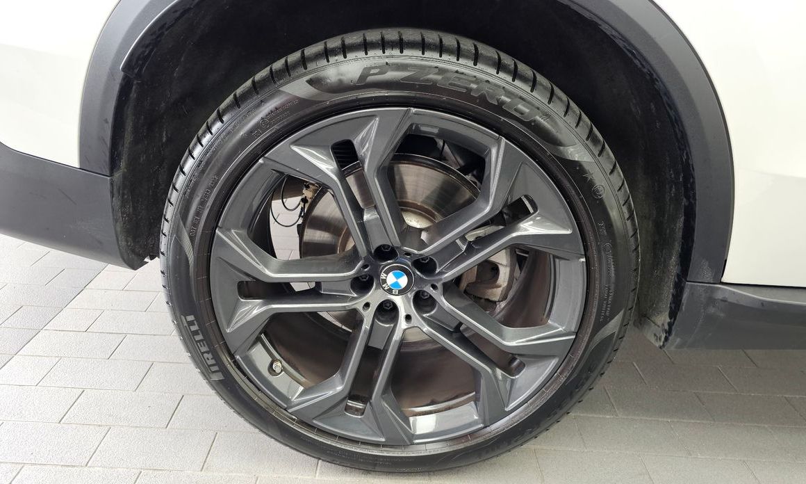 BMW X5 xDrive 40i xLine, 2024