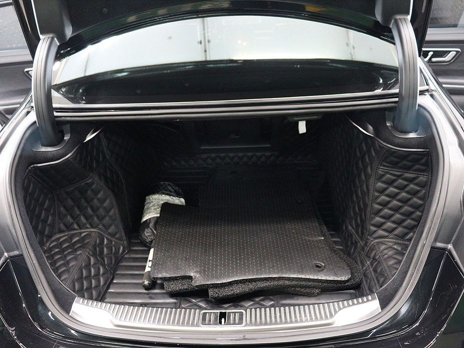Mercedes-Benz S-Class S500L 4MATIC, 2024