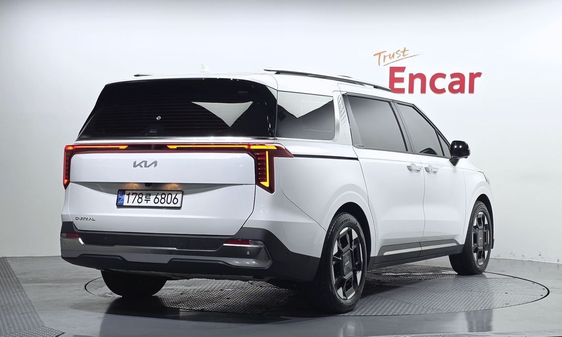 Kia Carnival 9-Seater Noblesse, 2025