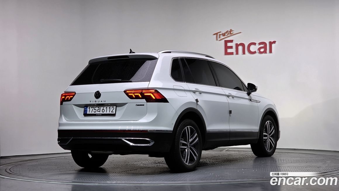 Volkswagen Tiguan 2.0 TDI 4Motion Prestige, 2023