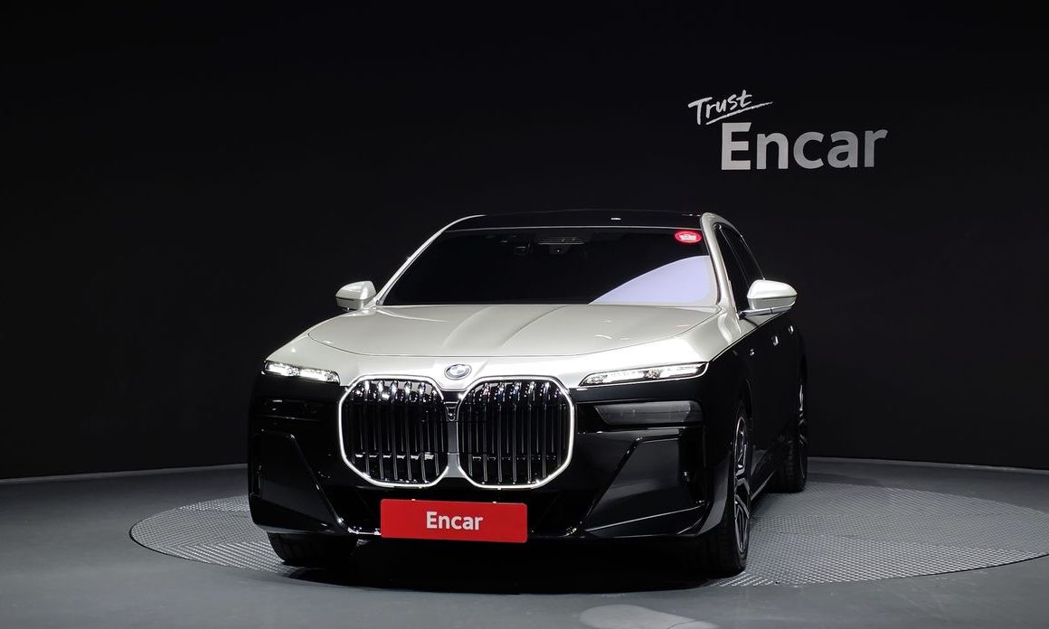BMW 7-Series 740d xDrive M Sport, 2025