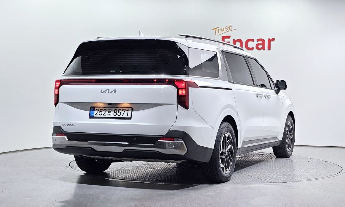Kia Carnival 9-Seater Noblesse, 2025