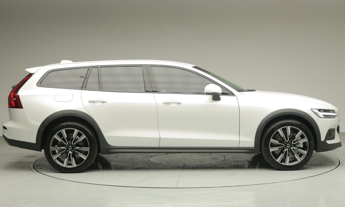 Volvo V60 B5 Ultra AWD, 2026