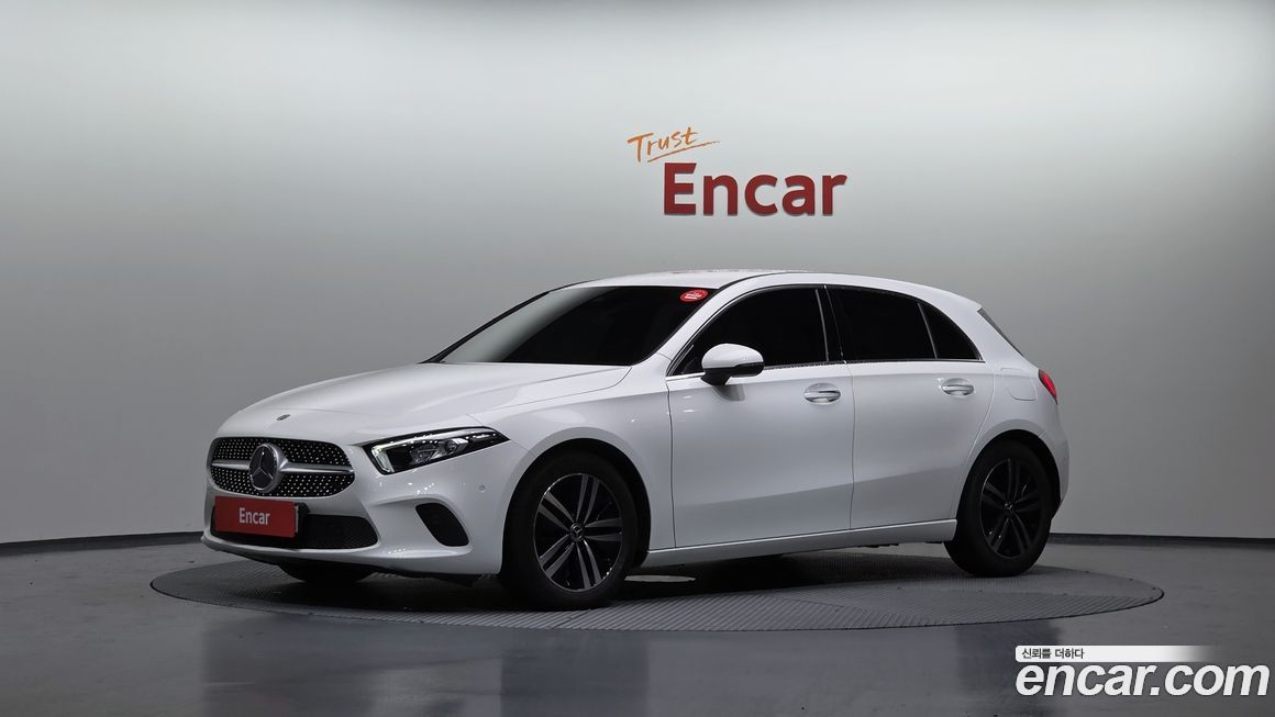 Mercedes-Benz A-Class A220 Hatchback, 2022