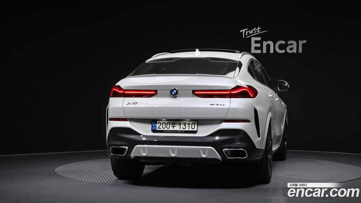BMW X6 xDrive40i M Sport, 2023