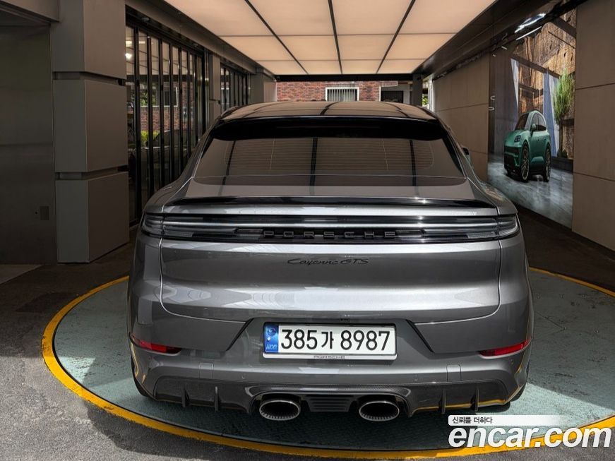 Porsche Cayenne 4.0 GTS Coupe, 2025
