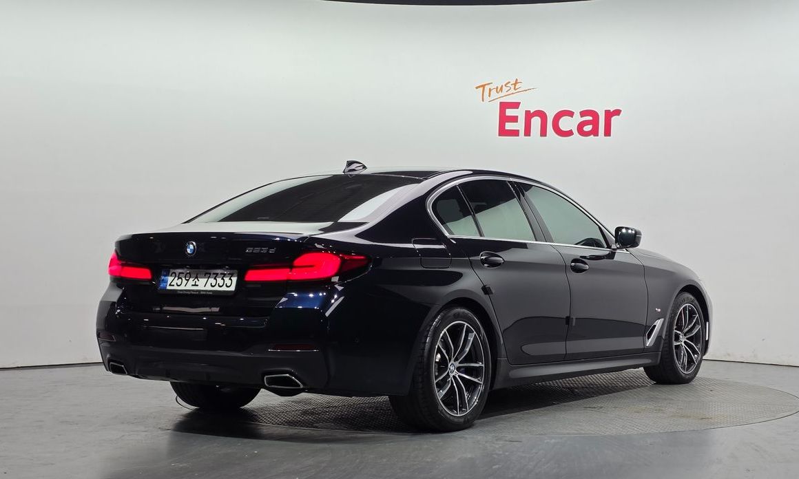 BMW 5-Series 523d M Sport, 2022