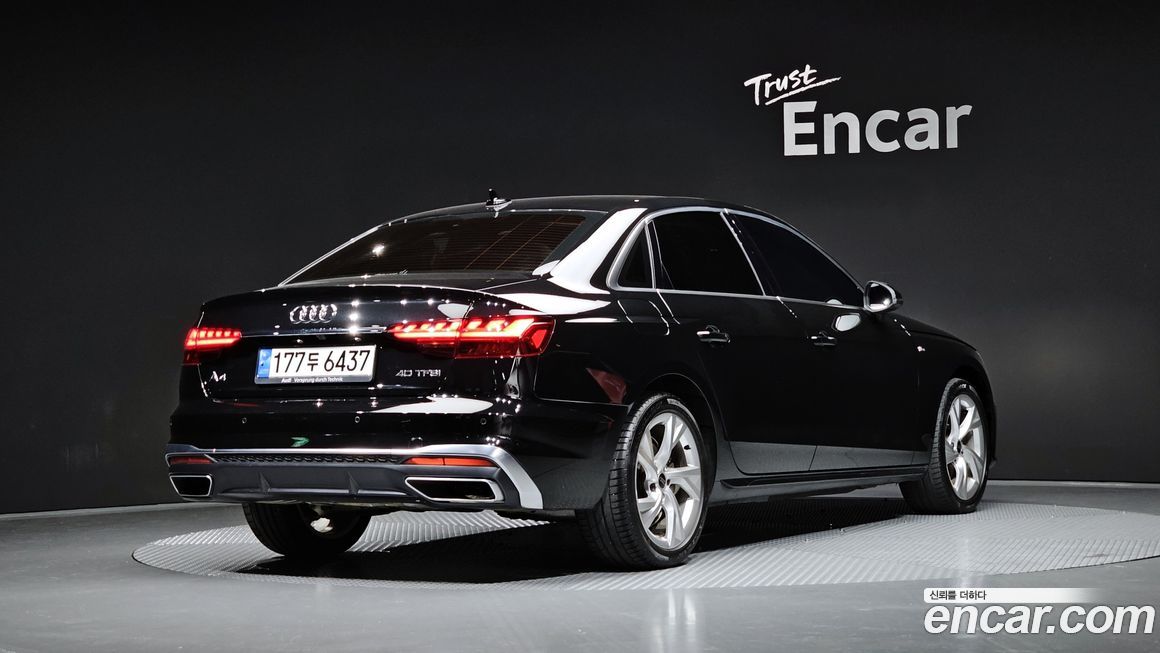 Audi A4 40 TFSI Premium, 2021