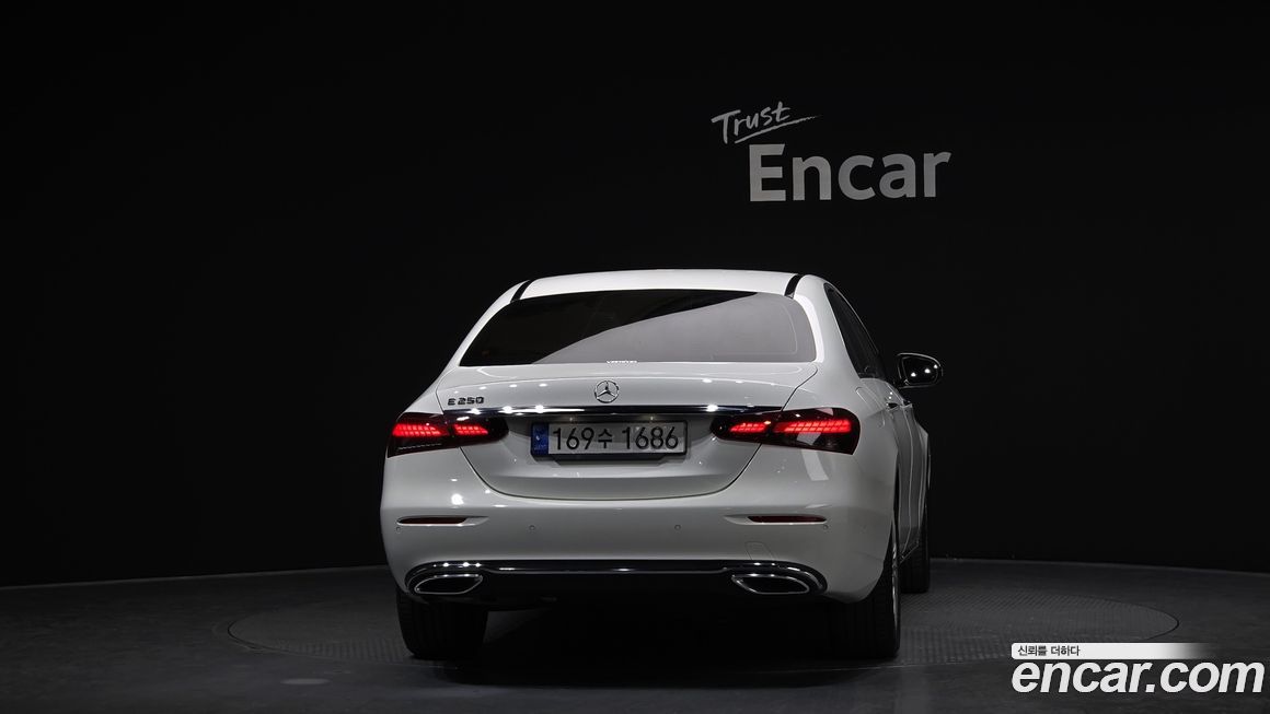 Mercedes-Benz E-Class E250 Exclusive, 2022