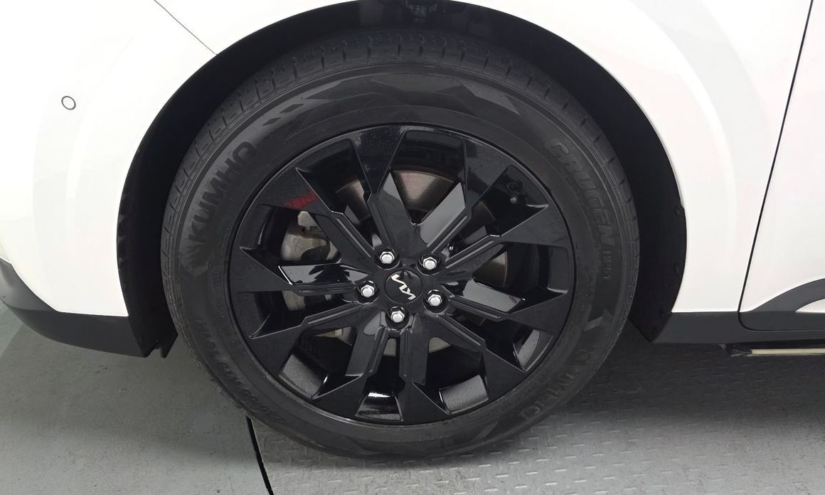 Kia Carnival 9-Seater Signature, 2022