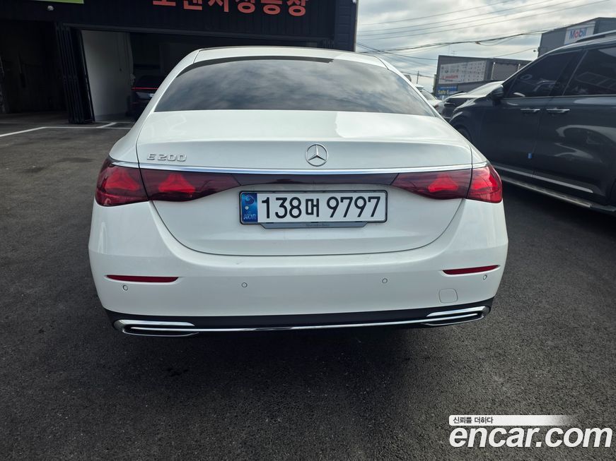 Mercedes-Benz E-Class E200 Avantgarde, 2025