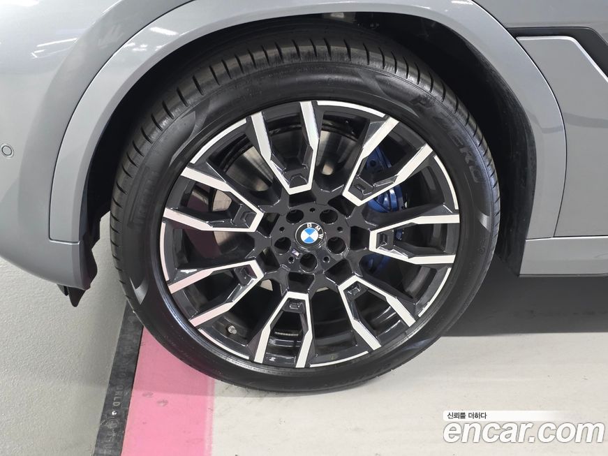 BMW X6 xDrive40i M Sport, 2025