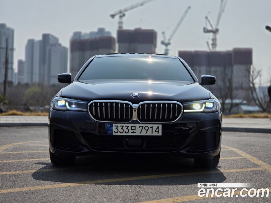 BMW 5-Series 530i xDrive M Sport Package, 2023