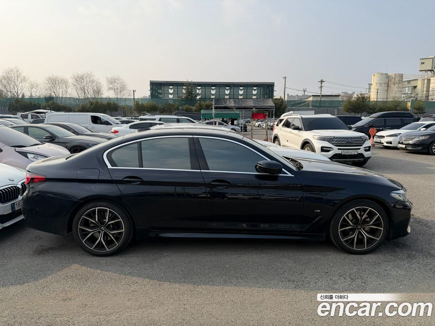 BMW 5-Series 530i M Sport Package, 2022