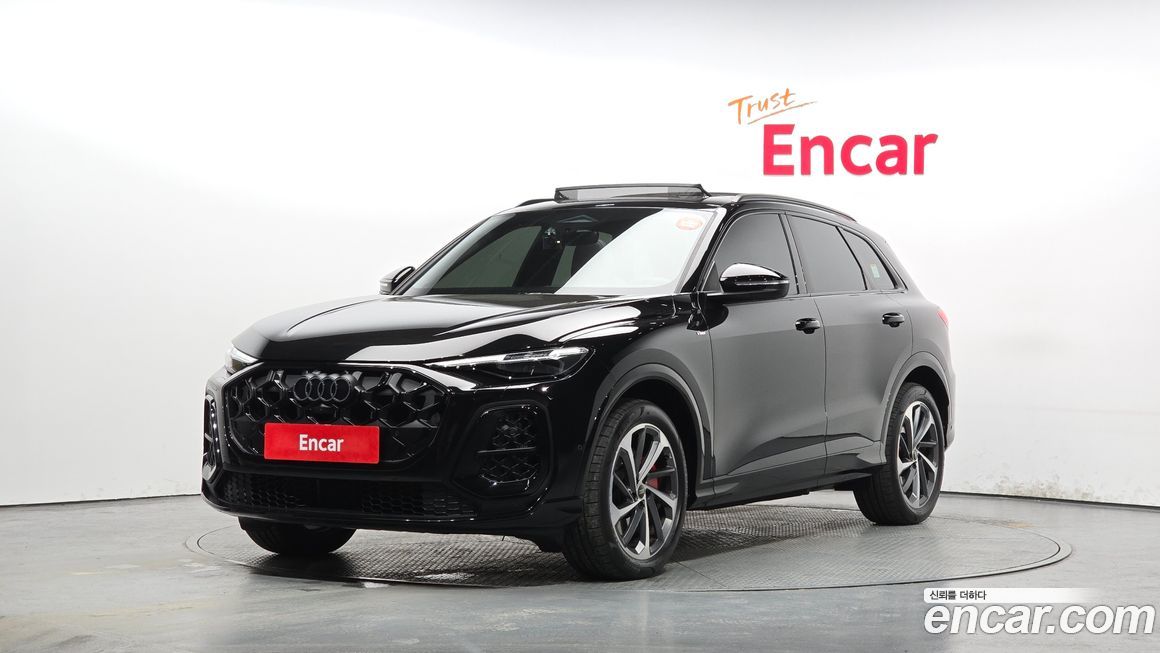 Audi Q5 40 TDI Quattro S Line Black Edition, 2025