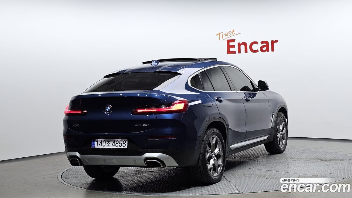 BMW X4 xDrive20i xLine, 2022