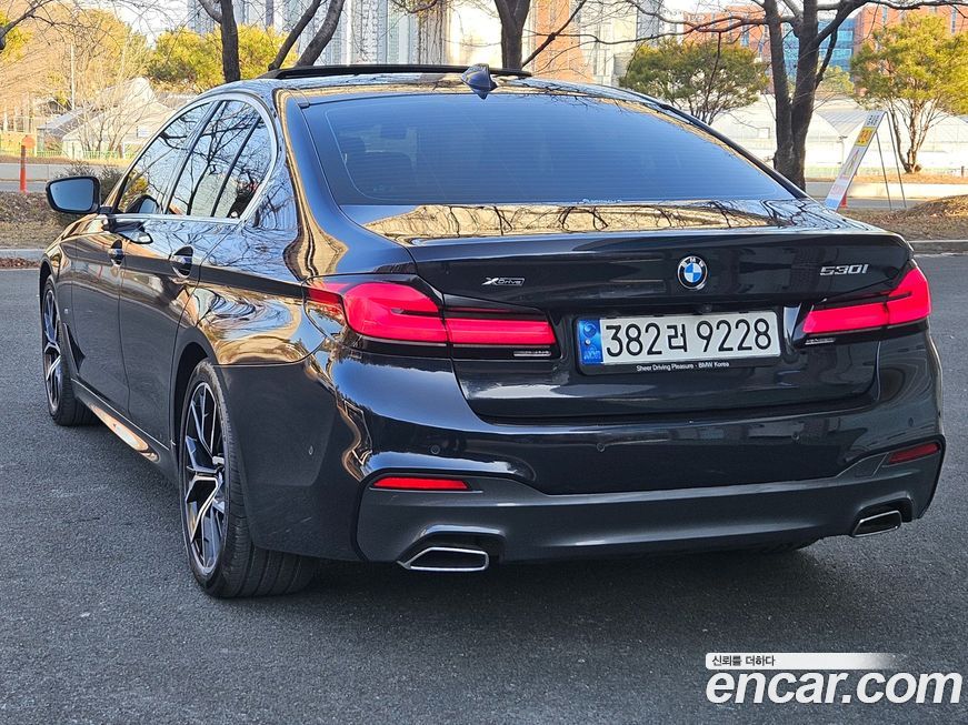 BMW 5-Series 530i xDrive M Sport Package, 2022