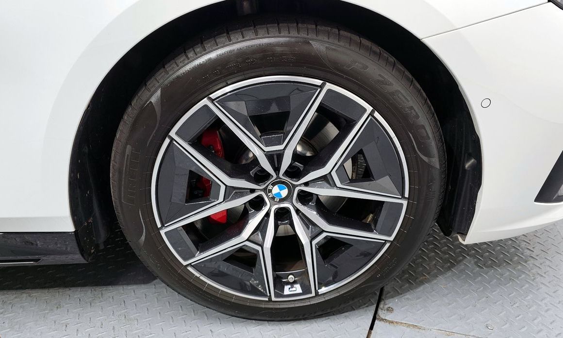 BMW 5-Series 520i Special Edition, 2024