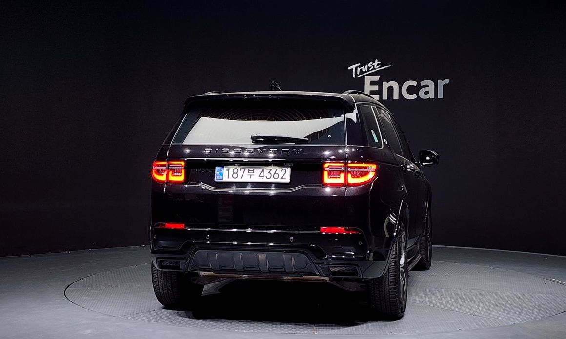 Land Rover Discovery Sport P250 Dynamic SE, 2024