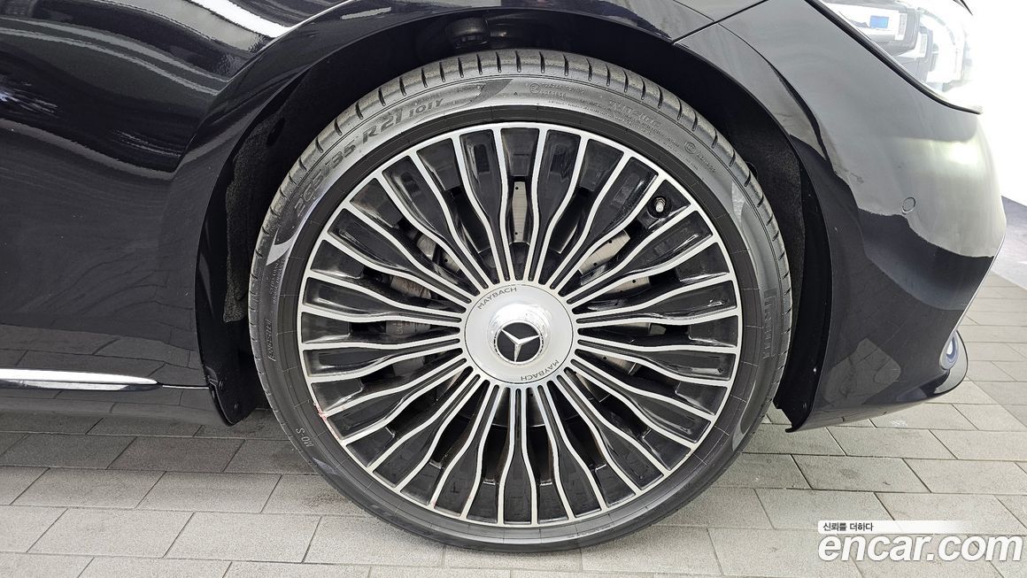 Mercedes-Benz S-Class Maybach S680 4MATIC, 2023