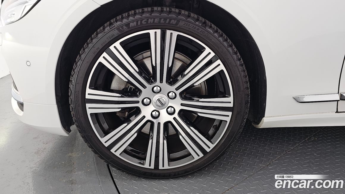 Volvo S90 B6 AWD Inscription, 2021