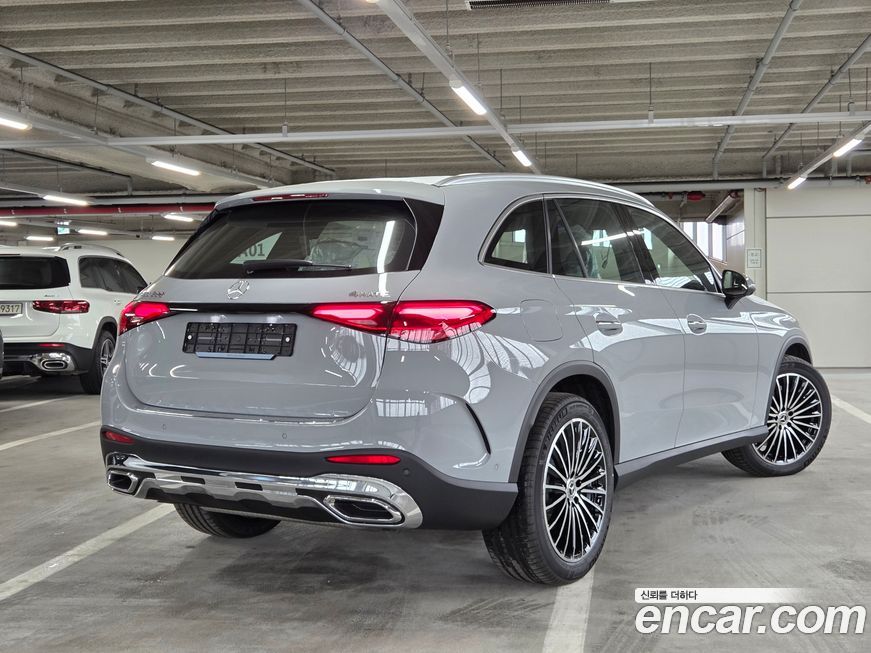 Mercedes-Benz GLC-Class GLC300 4MATIC AMG Line, 2026