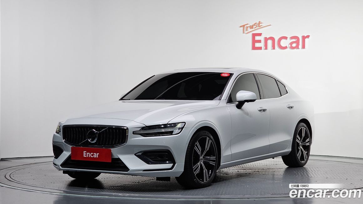 Volvo S60 B5 Inscription, 2022