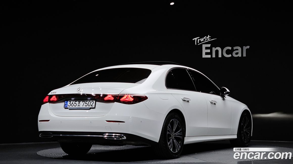 Mercedes-Benz E-Class E200 Avantgarde, 2024