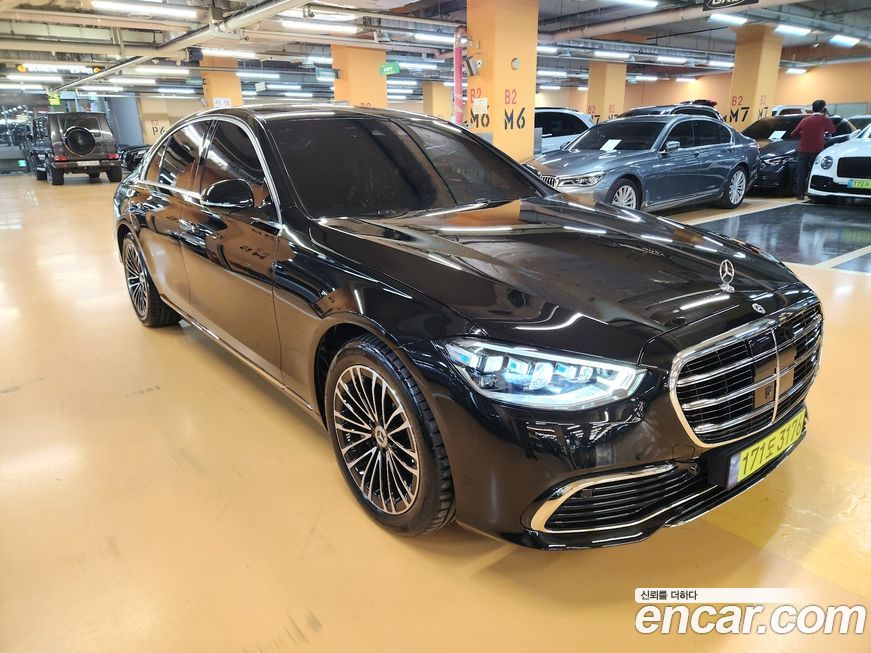 Mercedes-Benz S-Class S350 d 4MATIC, 2025