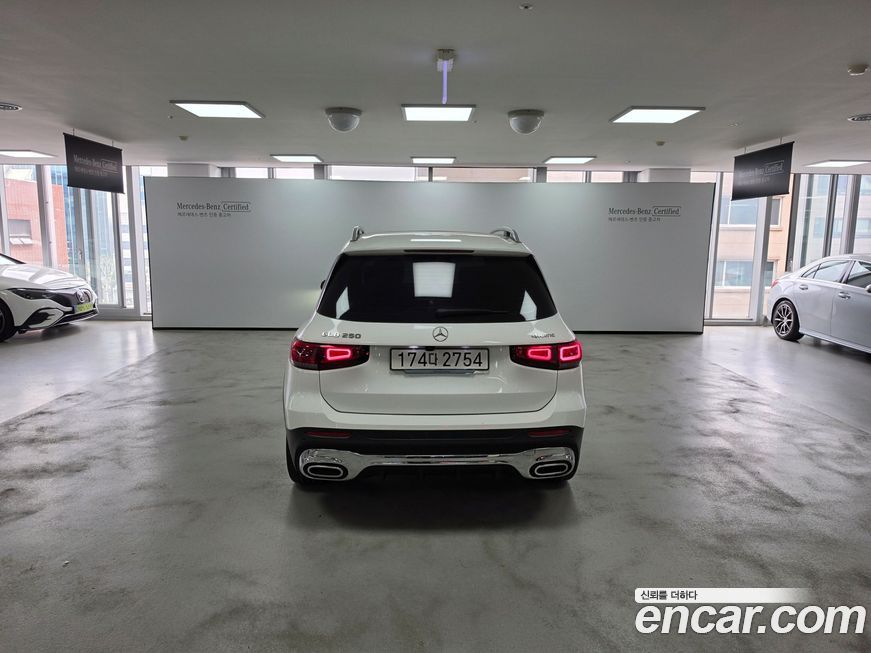 Mercedes-Benz GLB-Class GLB250 4MATIC, 2023