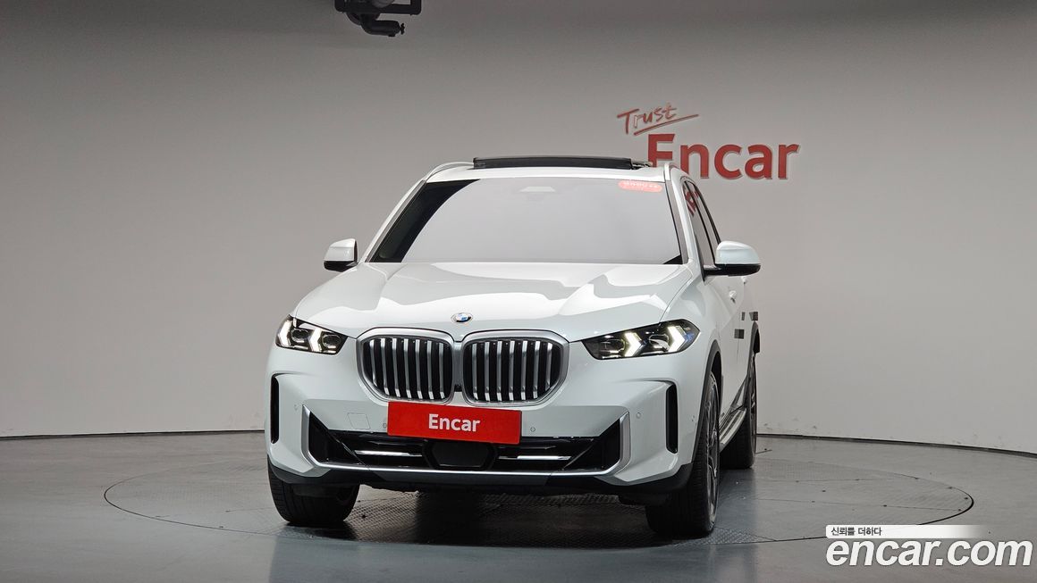 BMW X5 xDrive 40i xLine, 2024