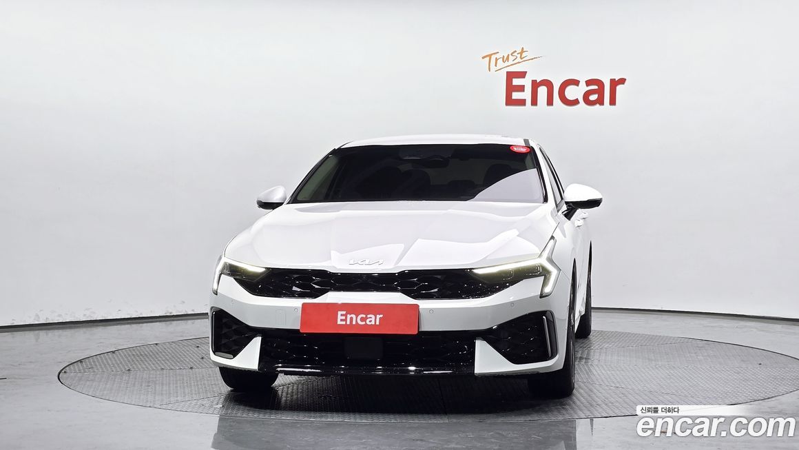 Kia K5 2.0, 2025