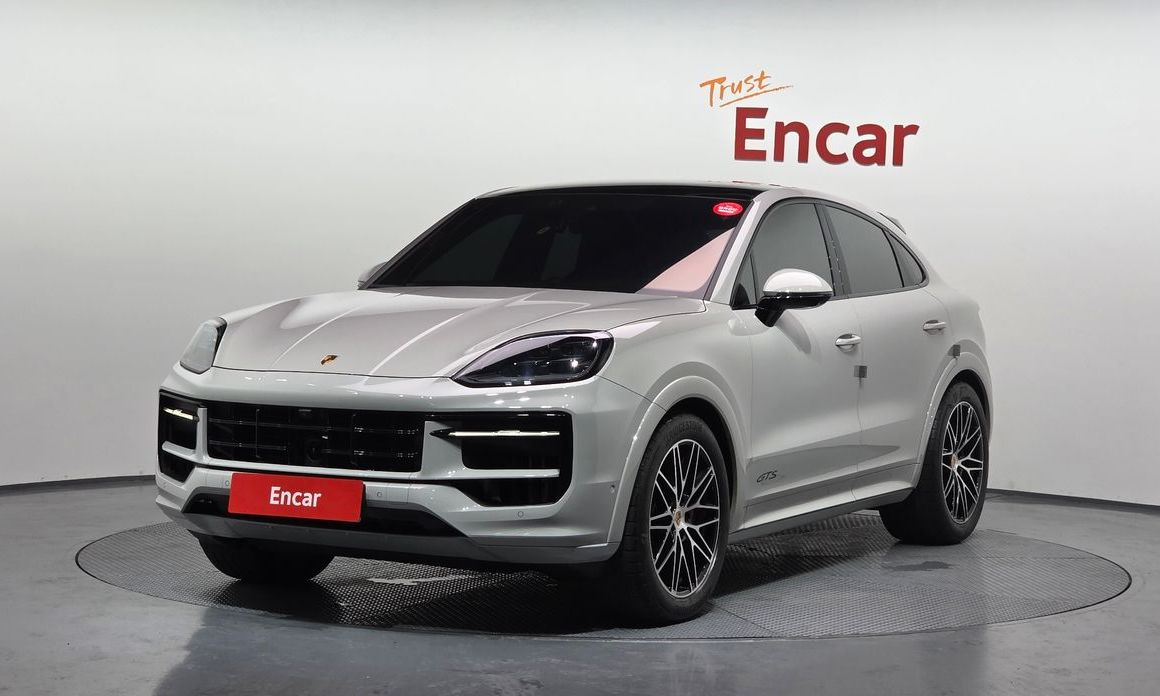 Porsche Cayenne 4.0 GTS Coupe, 2025